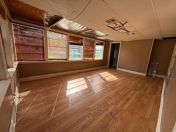 3rd image of 181 Medical Ave