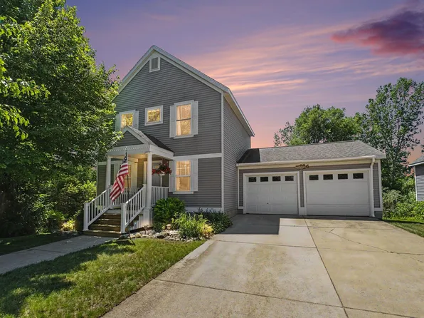 10861 Constant Dr, Allendale, MI 49401