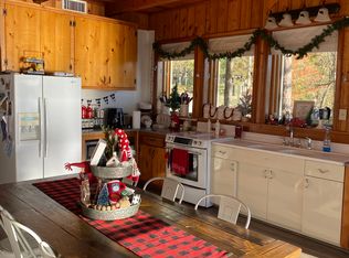 560 Lakeshore Dr, Wetumpka, AL 36092