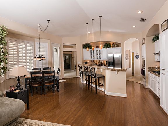 4th image of 624 Julmar Ct