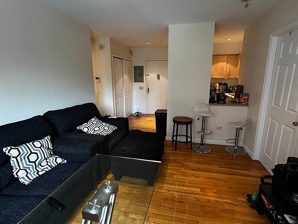 1st image of 754 E 6th St APT 2C