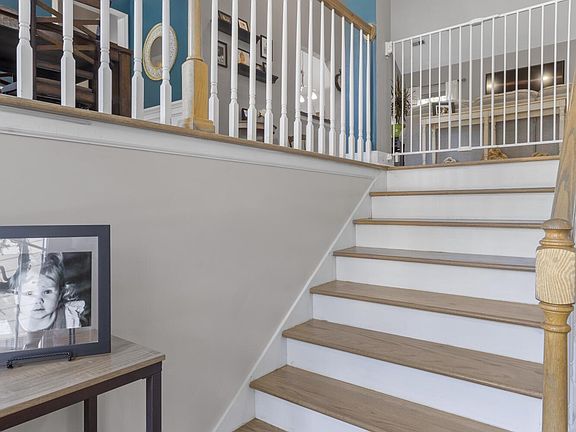 3rd image of 6129 Wardwell Dr