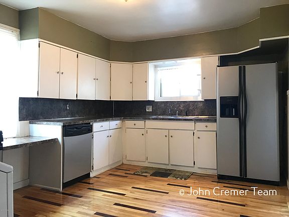 2nd image of 37 Colfax St NE