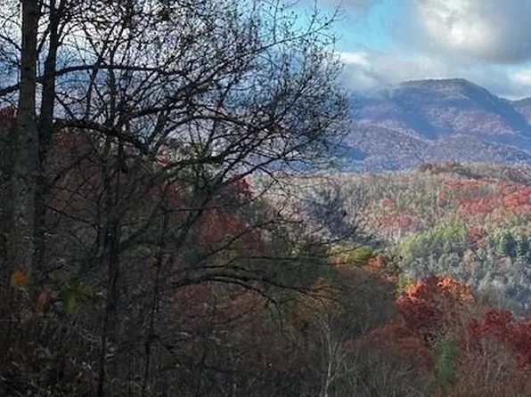 Upper Peachtree Rd, Murphy, NC 28906