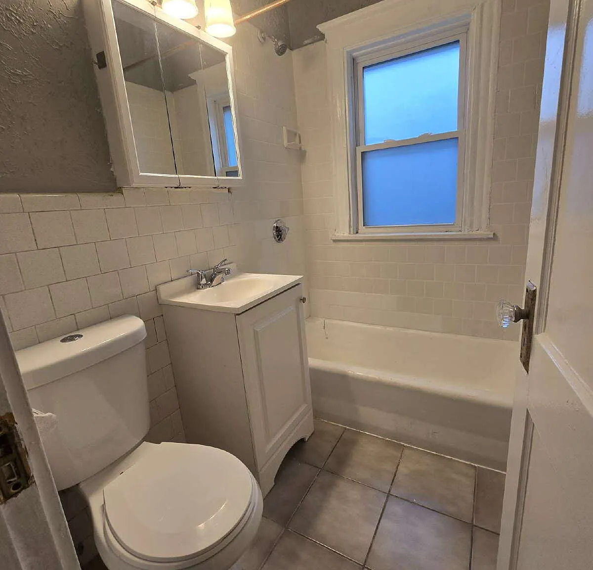2 bed, 1100 sqft, $3,100 — Photo 4