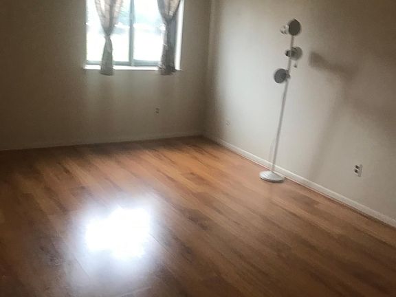 3rd image of 5422 Valley Green Dr APT B4