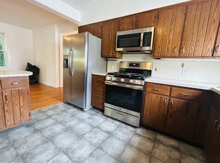 14 Loveday St, Providence, RI 02908