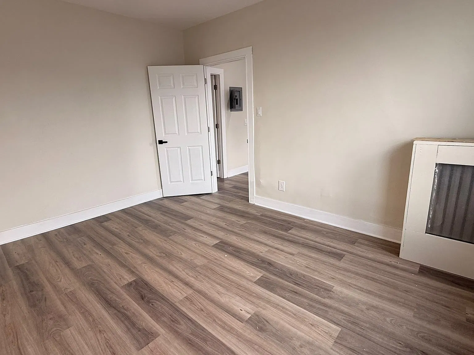 232 Bidwell Avenue — Photo 4