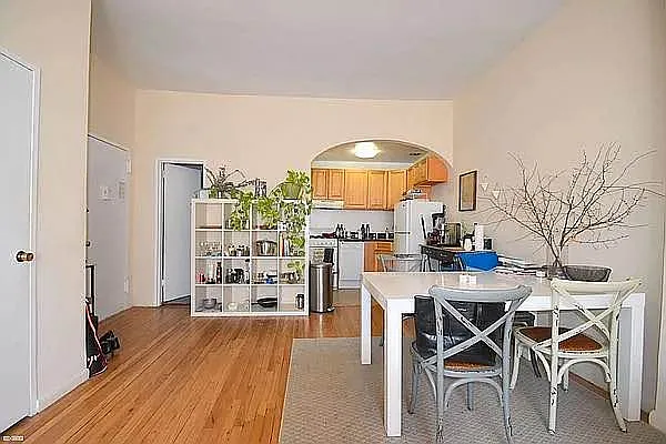 Rented by PMG Real Estate  | media 7