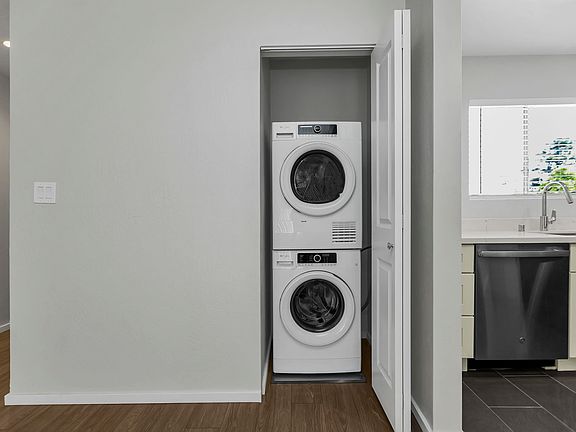 4th image of 1064 Dolores St #6