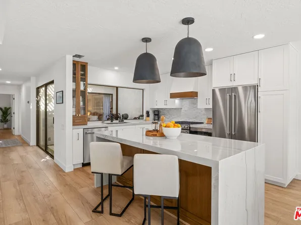 72417 Rolling Knolls Dr, Palm Desert, CA 92260