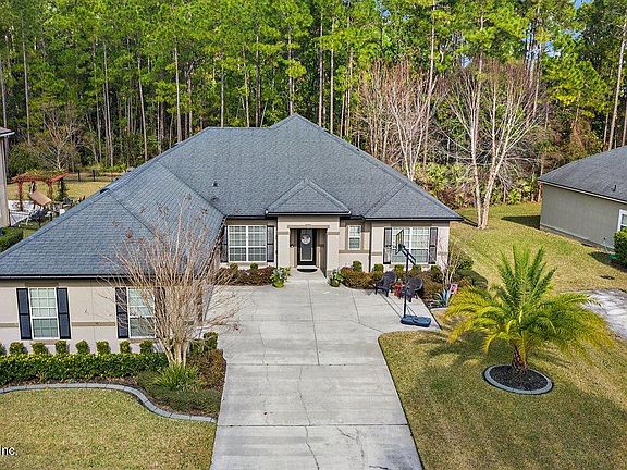 2nd image of 1032 Lauriston Dr