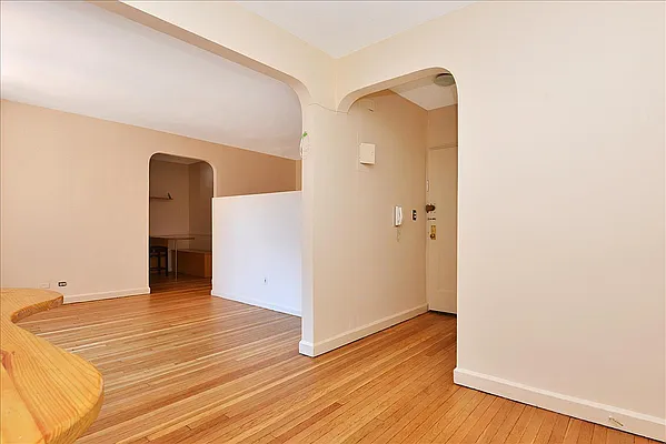 Sold by Douglas Elliman | media 18