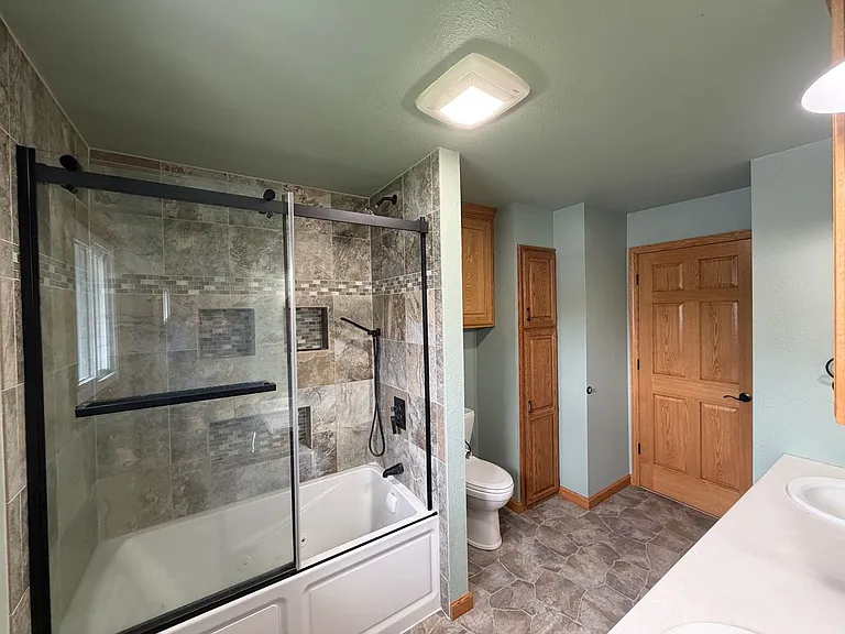 1508 E Becker Rd — Photo 10