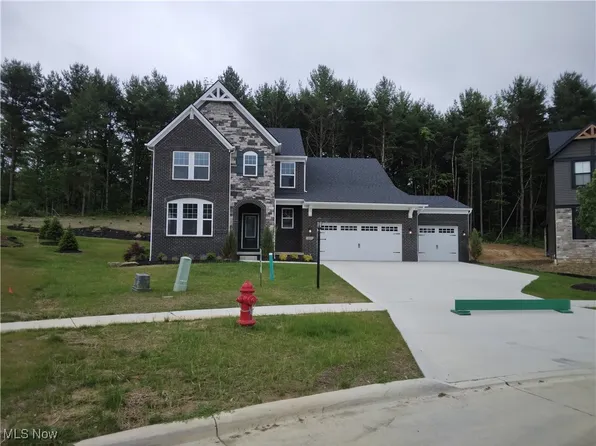 2843 Robert Gary Ct, Medina, OH 44256