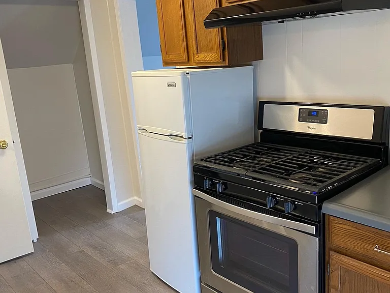 1402 Central Ave #2 — Photo 8