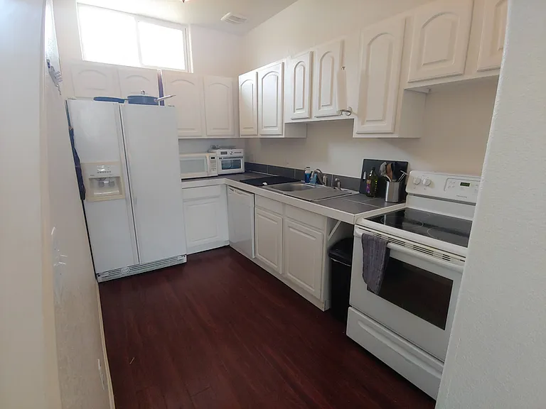 2507 Lynnhaven Ln — Photo 5