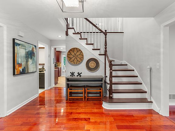 3rd image of 2335 Indian Ridge Dr