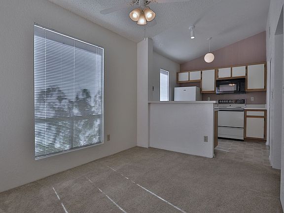 4th image of 201 S Camino Seco APT 1104
