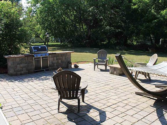 2nd image of 24 Circle Dr