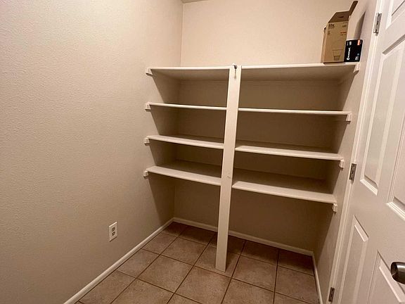 4th image of 5135 E Evergreen St Unit 1168