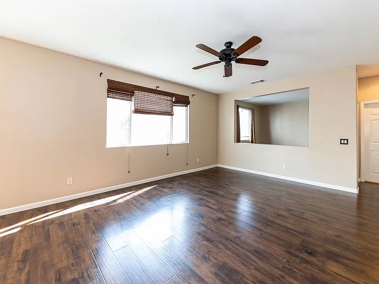 29359 Milford Ct — Photo 6