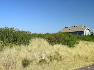 414 S Portal Loop SW, Ocean Shores, WA 98569