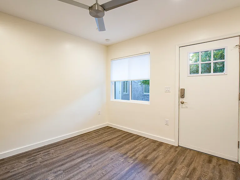 1138 N Richey Blvd #B — Photo 10