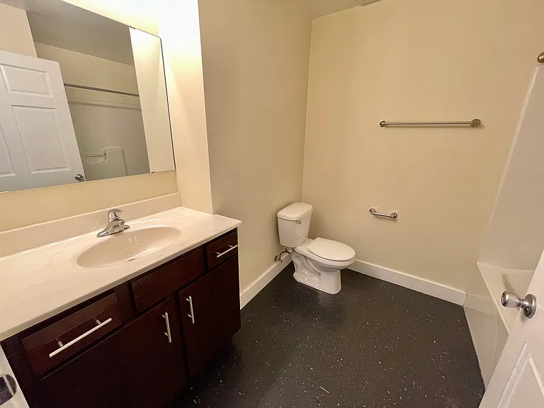 1320 5th Ave #103 — Photo 6