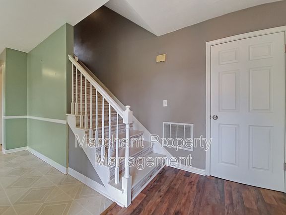 5th image of 121 Coalmont Ct