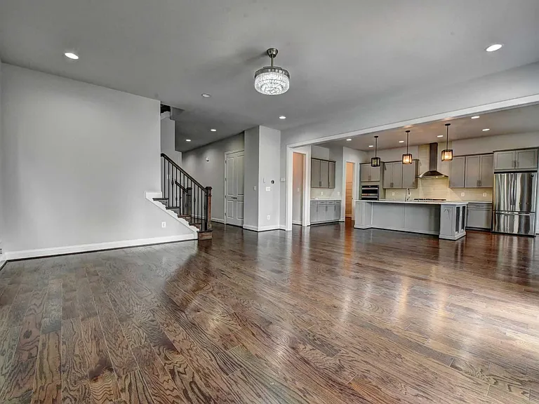 42055 Darlene Pl — Photo 9