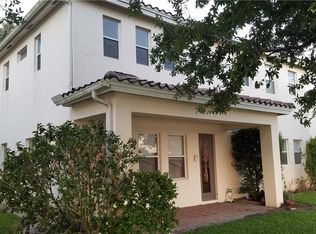 2081 Par Dr, Naples, FL 34120