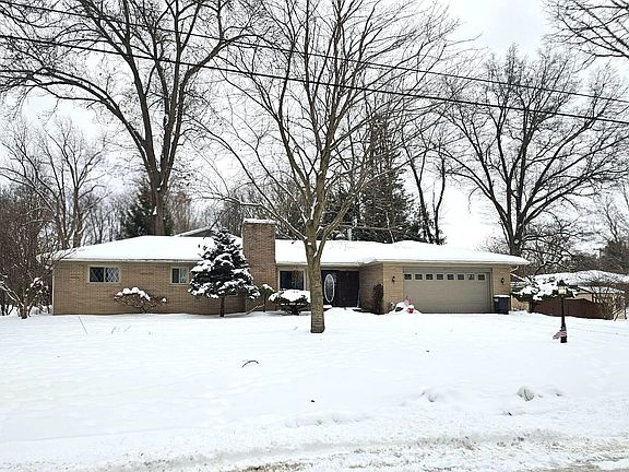 3rd image of 4835 Staten Dr