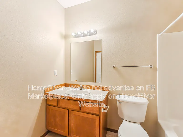 819 S Russell St — Photo 15