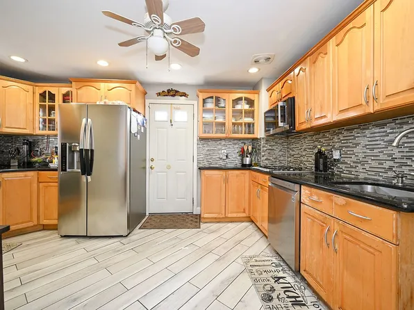 11134 140th St, Jamaica, NY 11435