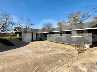 104 Fairlane Dr, Round Rock, TX 78664