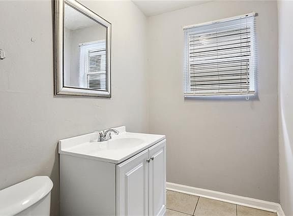 5th image of 2812 Louisiana Ave #A