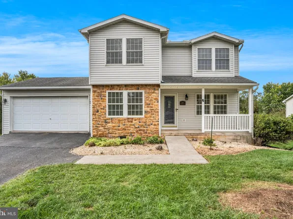 304 Nebinger St, Lewisberry, PA 17339
