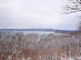 Cheney Woods Trl, Maple City, MI 49664