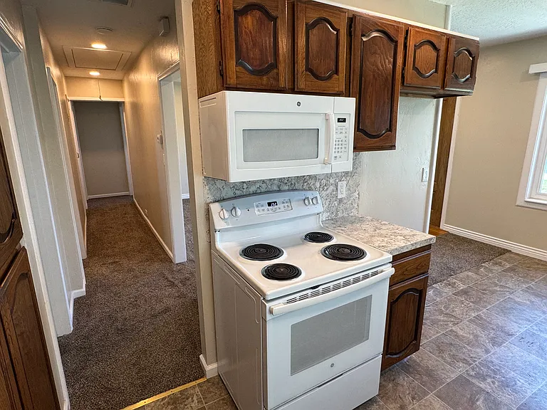 5193 S 4700 W — Photo 7