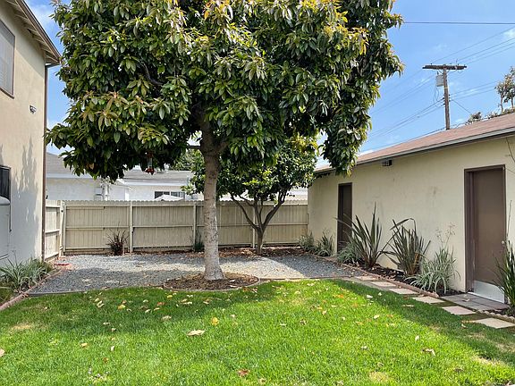 3rd image of 3833 Sawtelle Blvd #3833