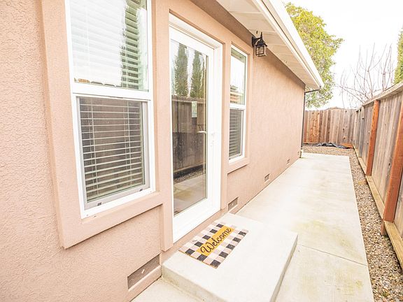 2nd image of 6321 Marguerite Dr