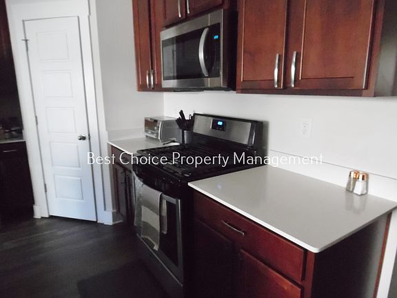 2nd image of 8 Outback Dr