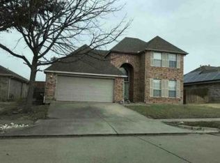 5953 Hillview Dr, Watauga, TX 76148