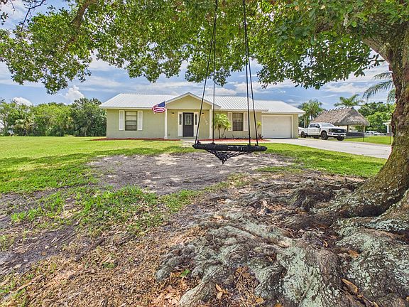 3rd image of 1150 SW 85TH Way