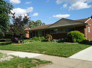 4726 Reader Dr, Warren, MI 48092