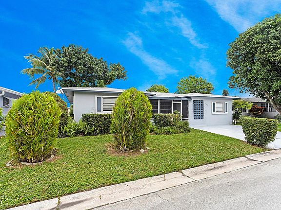 4th image of 6805 NW 9th Court