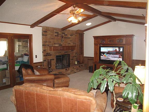 4th image of 6602 Wentworth Dr