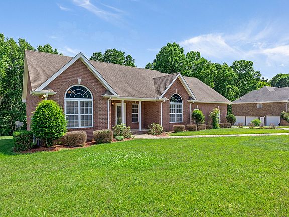 3rd image of 1397 Grassland Dr