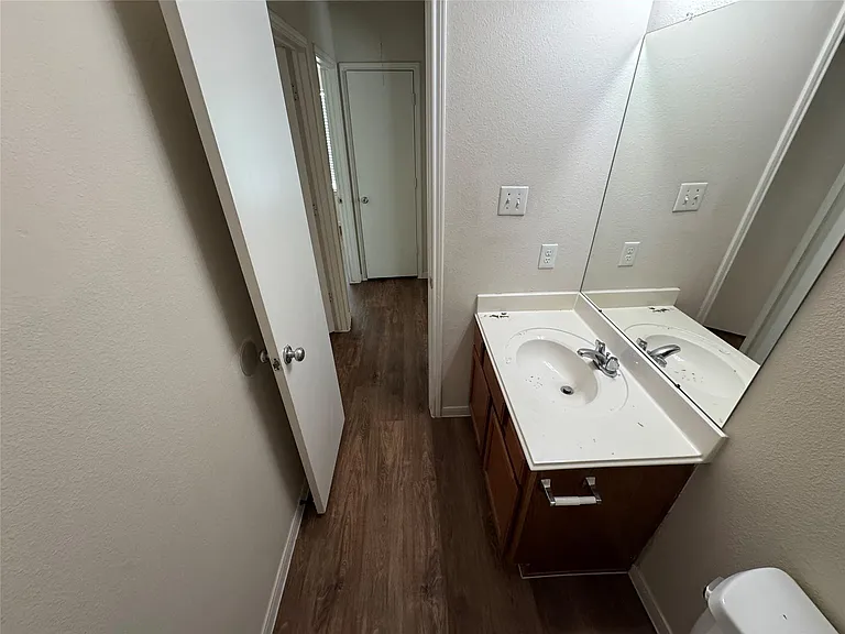 21719 Mossy Field Ln — Photo 35